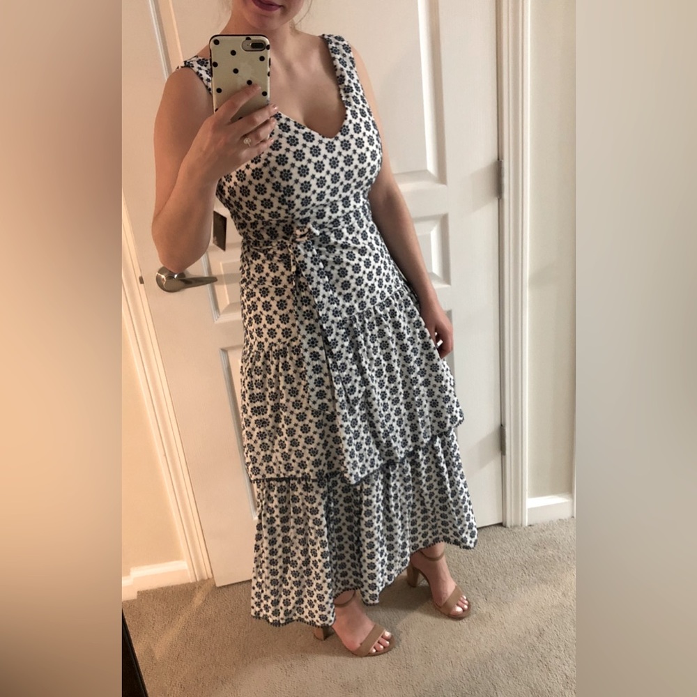 Blue and white floral Taylor midi dress, size 4
